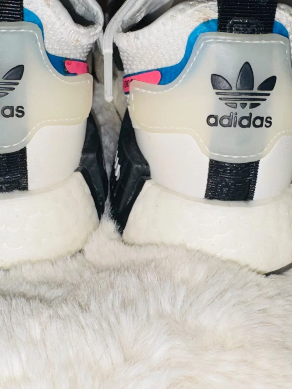 Womens Adidas NMD R1 Spectoo shoes